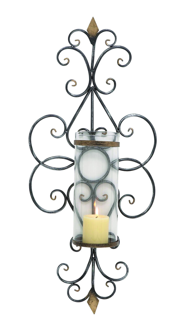 Lightweight Candle Holder with Charming & Traditional Look