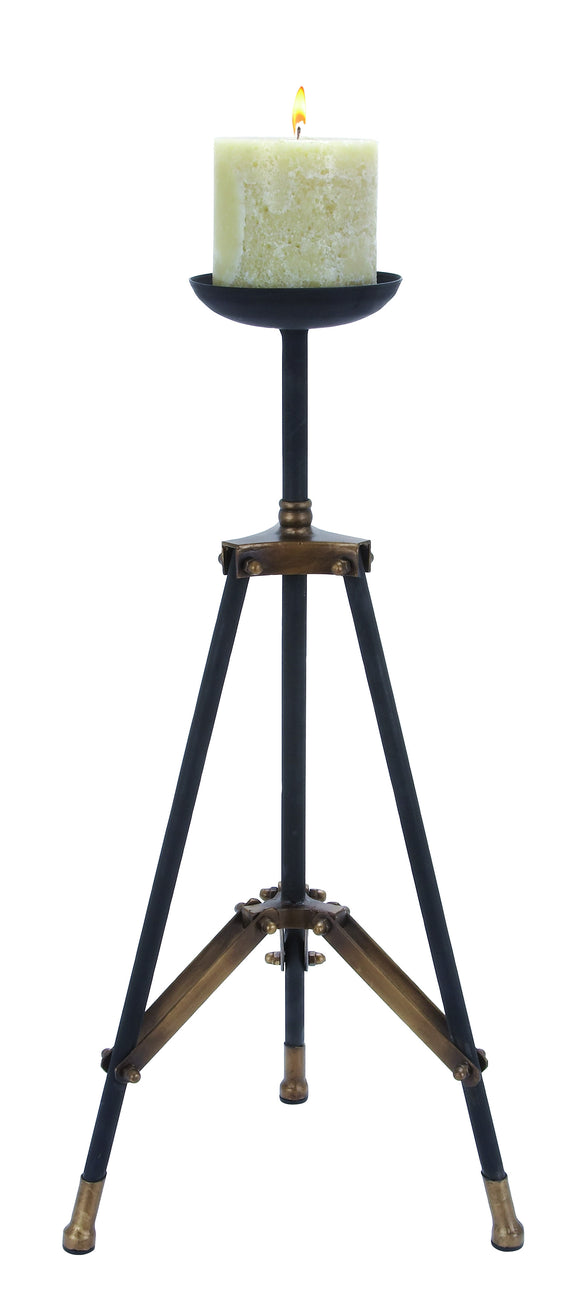 METAL CANDLE HOLDER DESIGNED AS A TRIPOD STAND