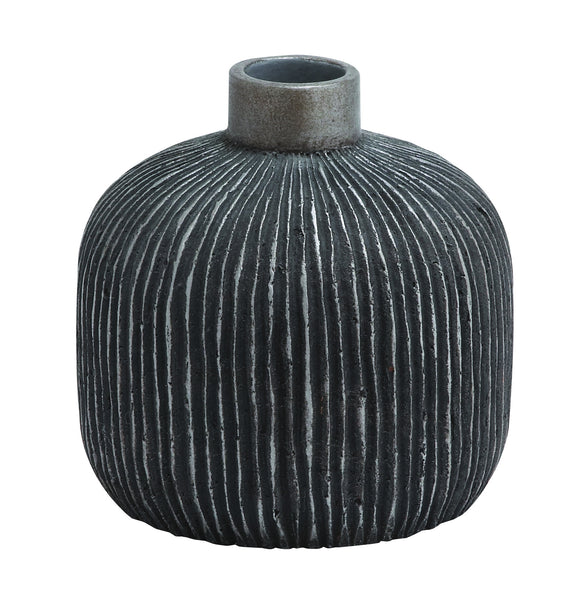 Cer Fino Short Vase with Natural Texture and Rich Design