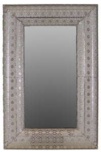 Valuable and Elegant Rectangular Shaped Metal Wall Mirror with Beautiful Design in Silver (Large)